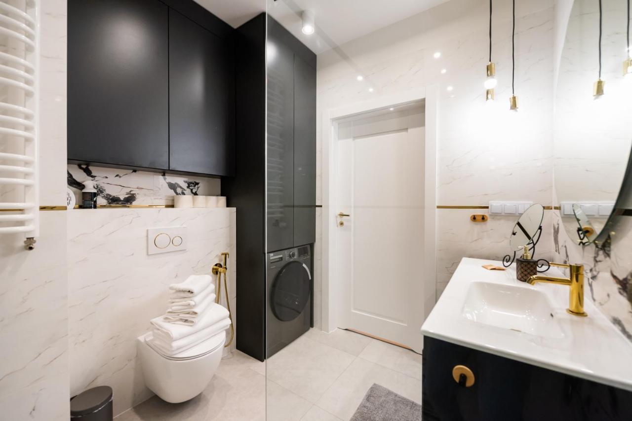 Wola Marble Apartment 바르샤바 외부 사진